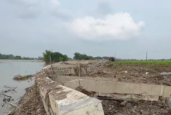 Proyek Pelindung Tebing Bengawan Solo Ambruk, Komisi D Dinilai Lamban Merespons