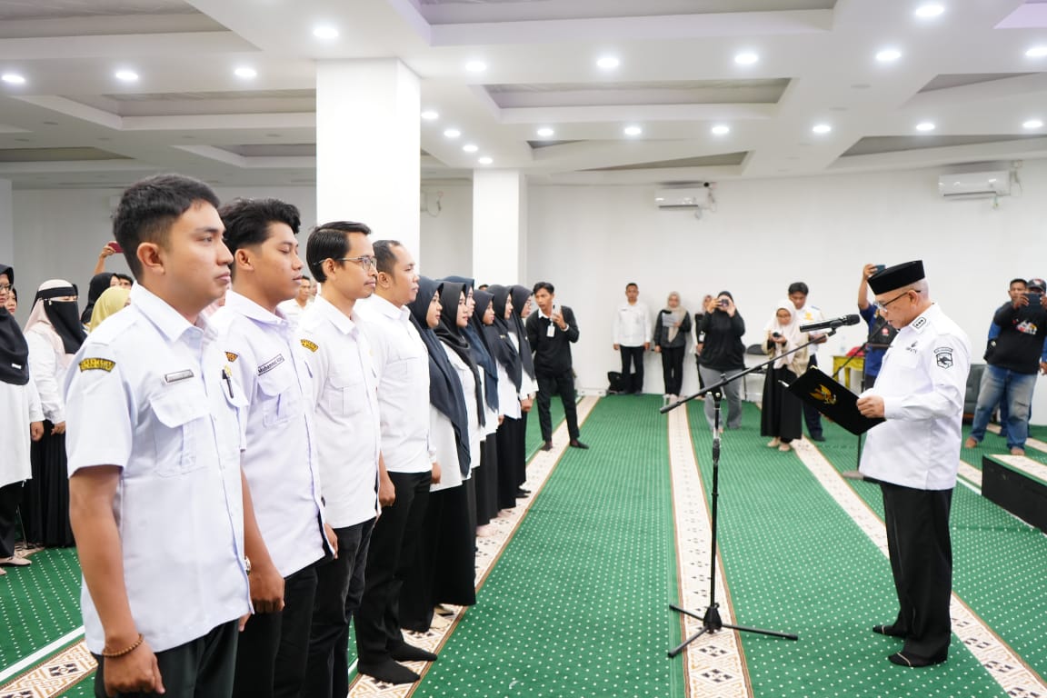 Tingkatkan Mutu Pendidikan, Bupati Kotabaru Kukuhkan 150 Peserta Program Sekolah Berbahasa Inggris