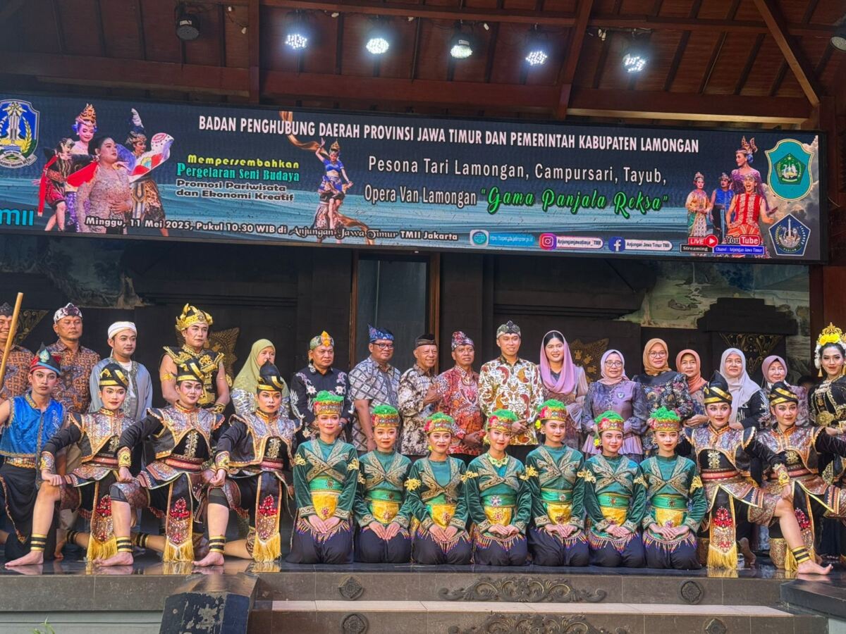 Pagelaran Seni Budaya dan Pameran Produk Unggulan Kabupaten Lamongan di Anjungan Jawa Timur, TMII, Jakarta Sepi Pengunjung…?