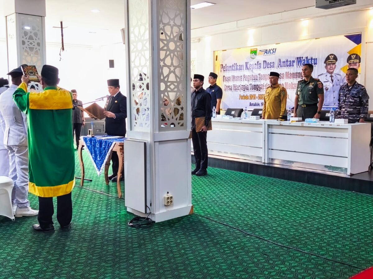 Bupati Tanbu Bang Arul Lantik Kades PAW
