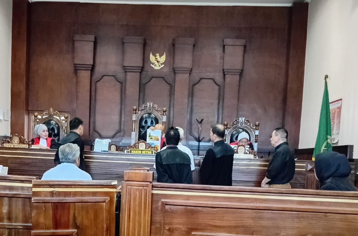 Keterangan Saksi Saksi : Penerbitan Surat Ukur, Blanko SHM Tanah Milik Tony Surjana Sah Produk BPN