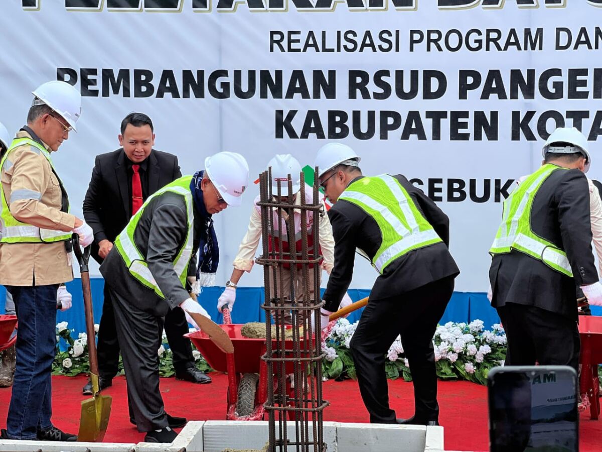 Pembangunan RSUD Pangeran Jaya Sumitra Dimulai, Bupati Kotabaru Letakkan Batu Pertama