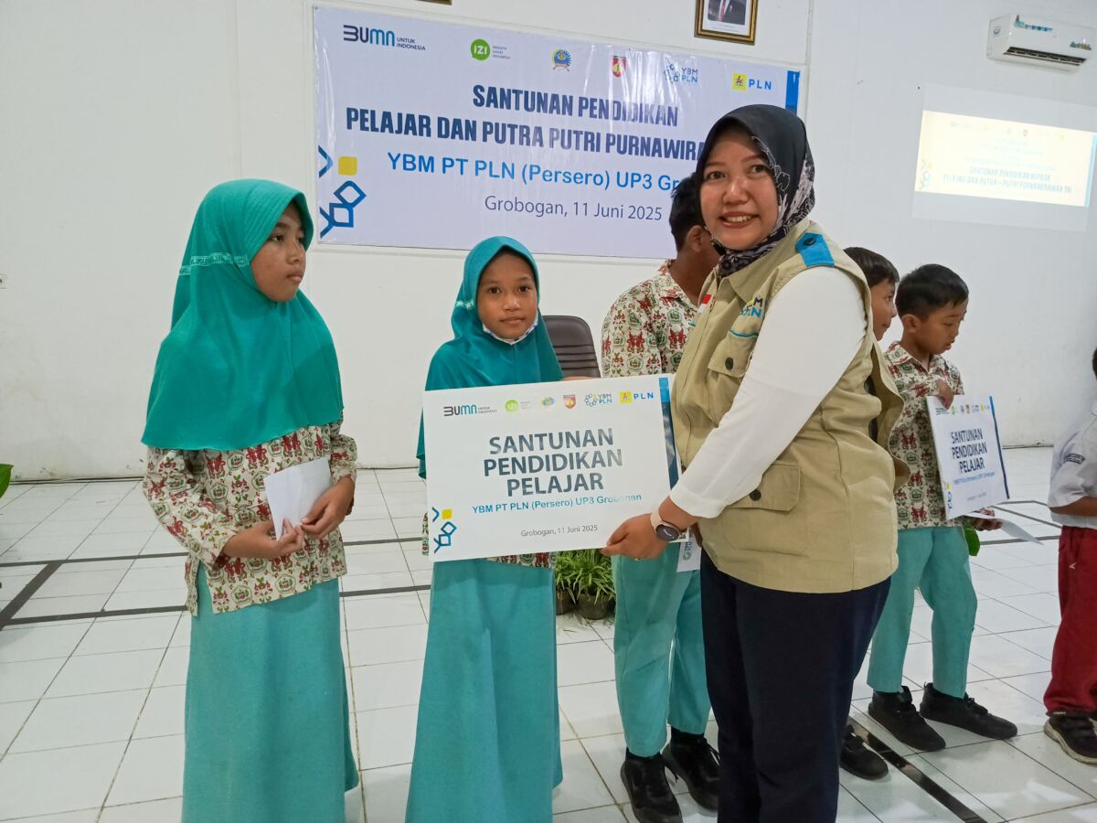 YBM PLN UP3 Grobogan Sinergi Kodim 0717 Salurkan Santunan Pendidikan Kepada151 Pelajar dan Putra-Putri Purnawirawan TNI