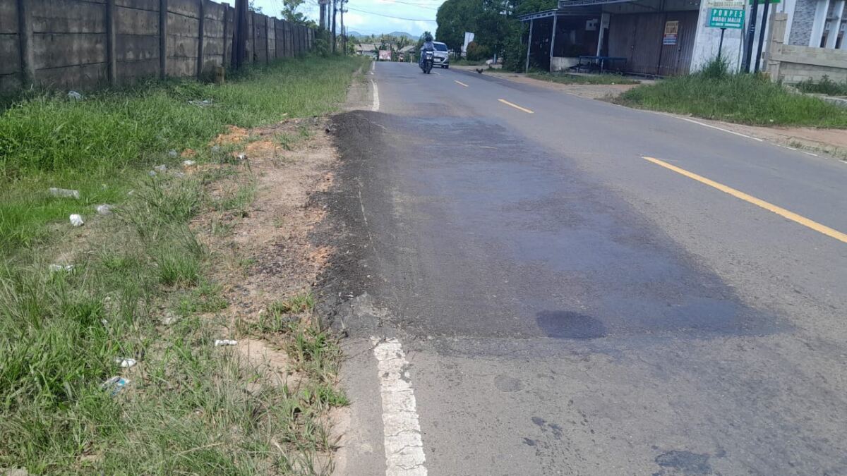 Proyek Pemeliharaan Jalan Nasional Di Pulau Bangka Diduga Asal-Asalan, Milyaran Uang Negara Menguap Hanya Untuk Aspal Rapuh