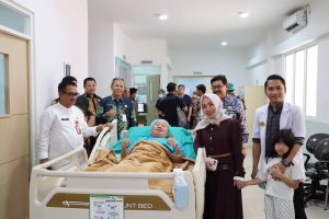 Gubernur Kalsel H. Muhidin Jalani Pemeriksaan DSA di RSUD Ulin: Komitmen Nyata Dukung Layanan Kesehatan Daerah