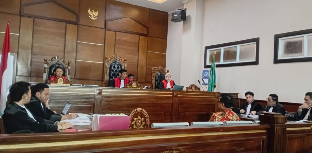 Rudi S Kamri Pemilik Podcast Youtube Kanal Anak Bangsa dan Narasumber Hendra Lie Diadili Terkait Ujaran Kebencian