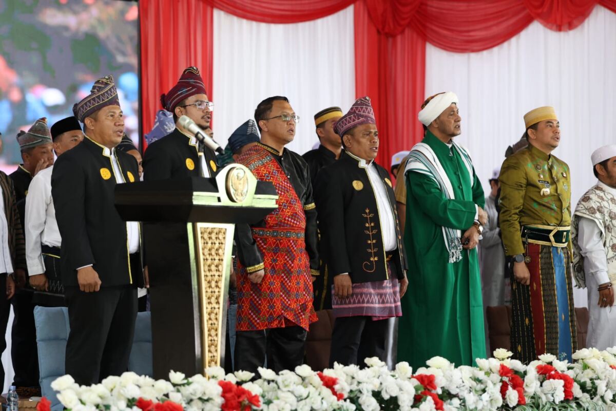 Wakil Ketua DPRD Hadiri Pengukuhan FKUB Tanbu dan Tabligh Akbar Peringatan Hari Pahlawan
