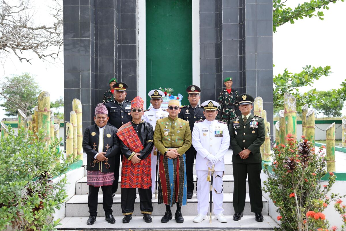 Wakil Ketua DPRD Tanah Bumbu Ikuti Ziarah Nasional, Kenang Jasa Pahlawan di Pagatan