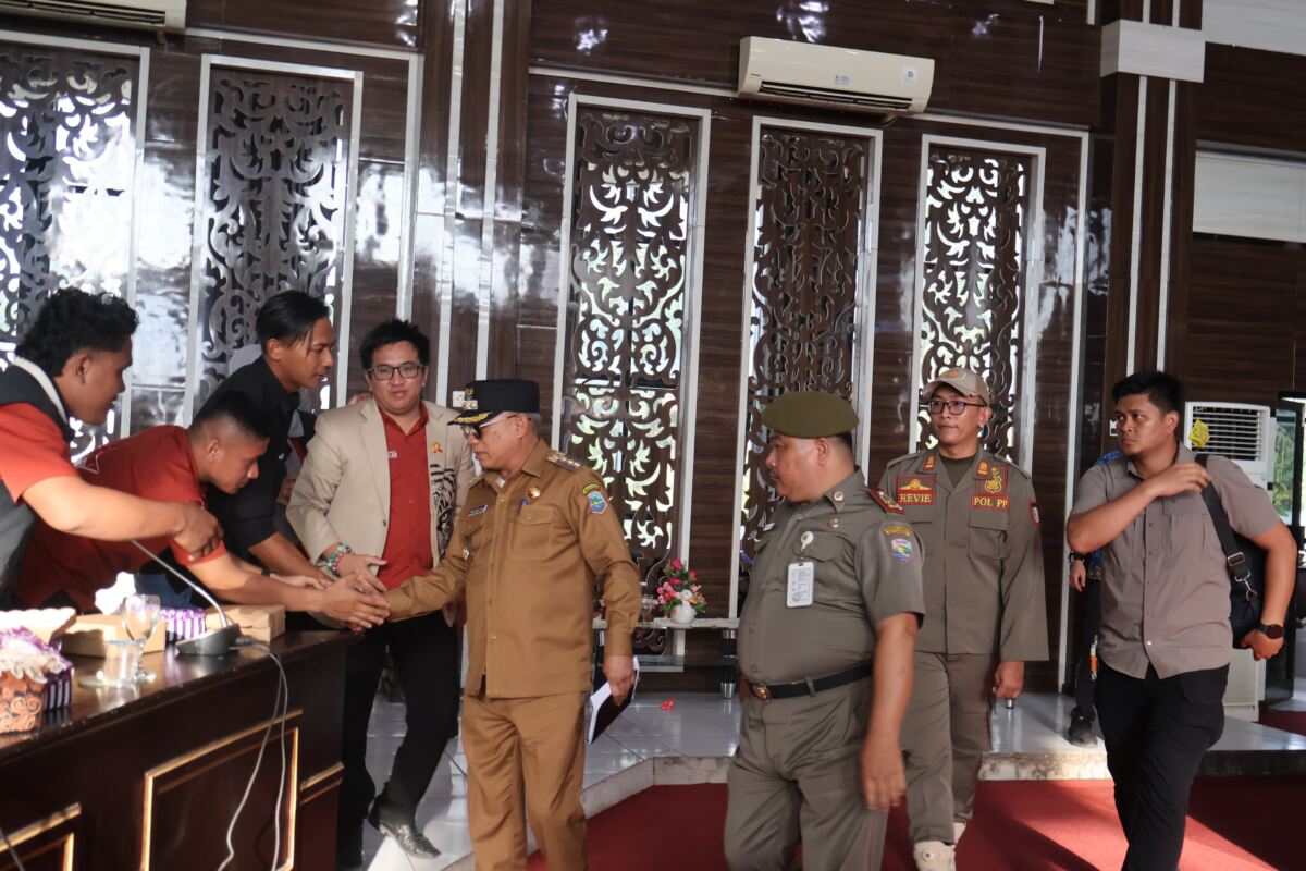 Pemkab dan DPRD Gelar Mediasi Bahas Persoalan Lahan di Pulau Laut Timur