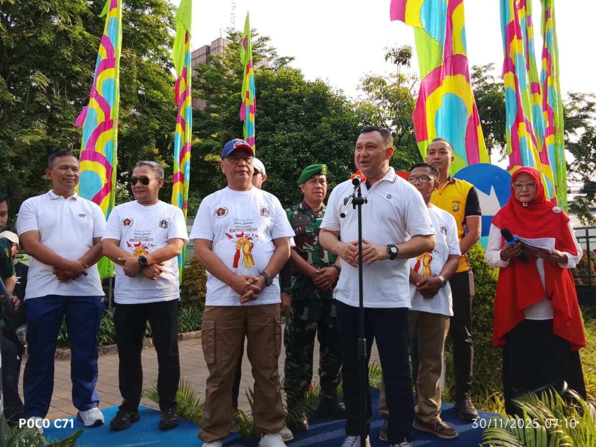 Walikota Jakarta Utara Lepas Fun Walk 2025