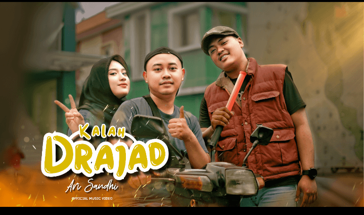 “KALAH DRAJAD” Ledakan Karya Mahasiswa UNISLA di Hari Pahlawan: Ketika Luka Hati Menjadi Nyanyian Perjuangan Cinta dan Martabat