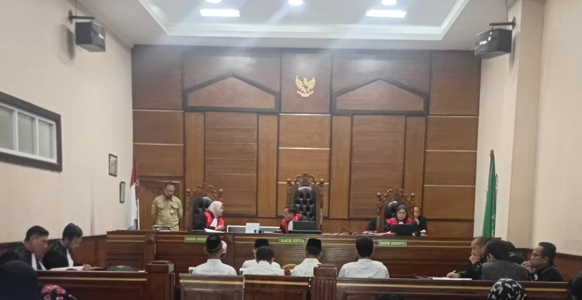 60 Terdakwa Pelaku Kerusuhan Polres Jakarta Utara Dituntut Masing Masing 1 Tahun Penjara