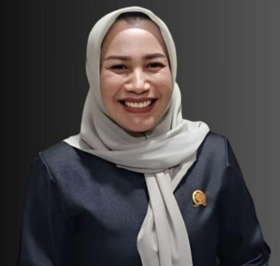 Ketua DPRD Kotabaru Hadiri dan Beri Ucapan Selamat HUT ke-22 SMAN 1 Pulau Laut Timur