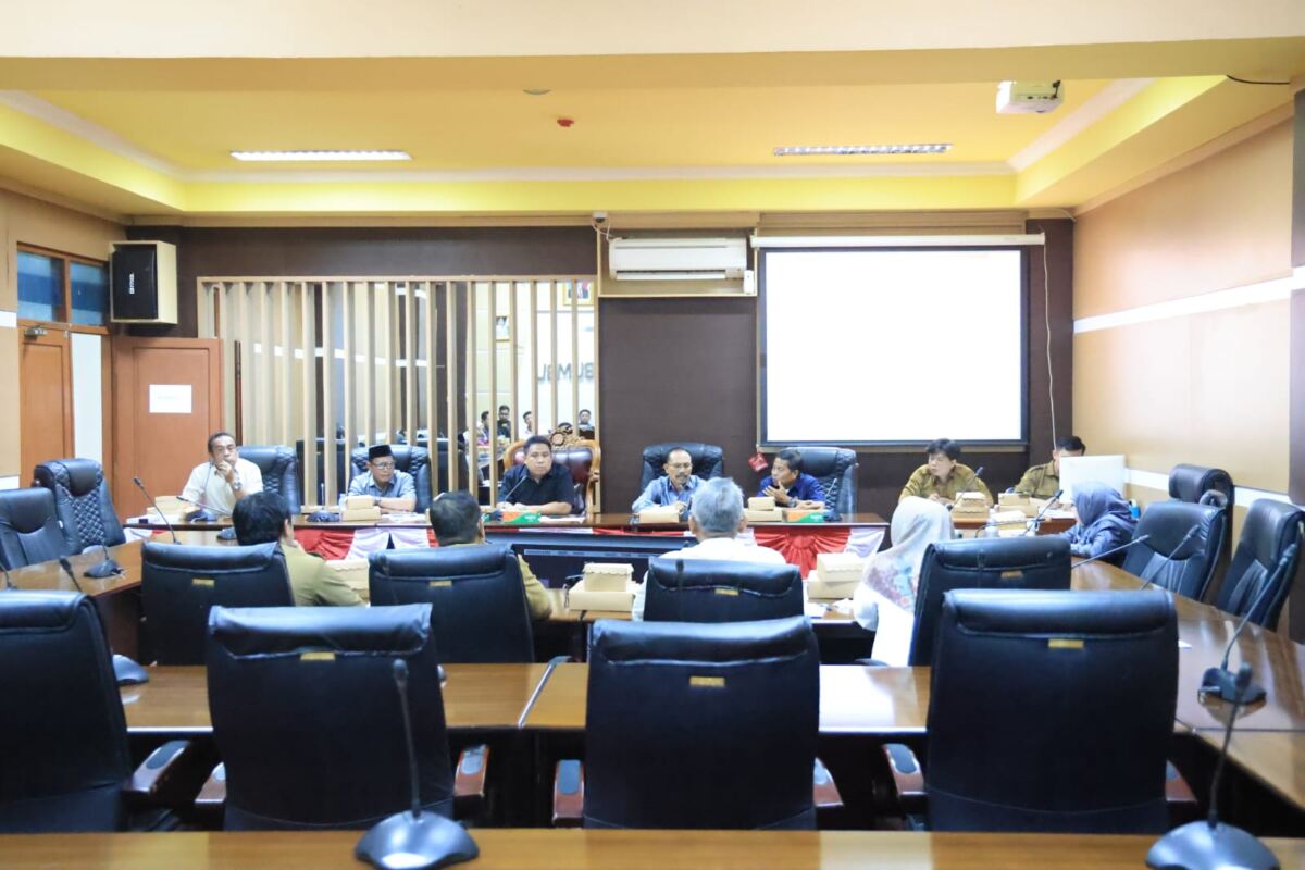 DPRD Tanah Bumbu Bahas Hasil Kajian Pencemaran Lingkungan Sebamban Baru