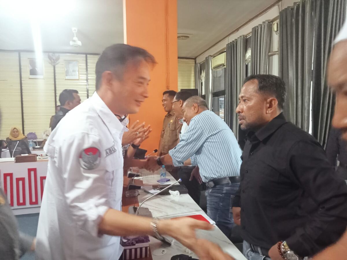 Dampak Urukan Pelabuhan, DPRD Kotabaru Fasilitasi RDP Nelayan dan PT Silo