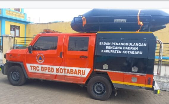 BPBD Kotabaru Terima Hibah 3 Unit Mobil TRC dan Peralatan Selam