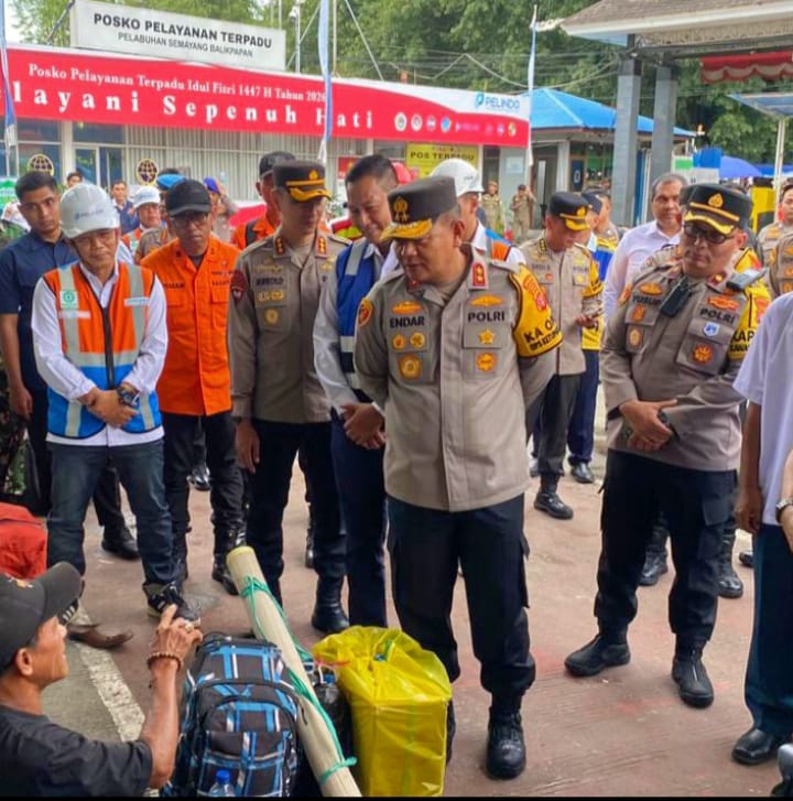 Memastikan Nadi Transportasi Kaltim Tetap Aman: Kapolda Irjen Pol. Endar Priantoro Pantau Langsung Garda Depan di Balikpapan
