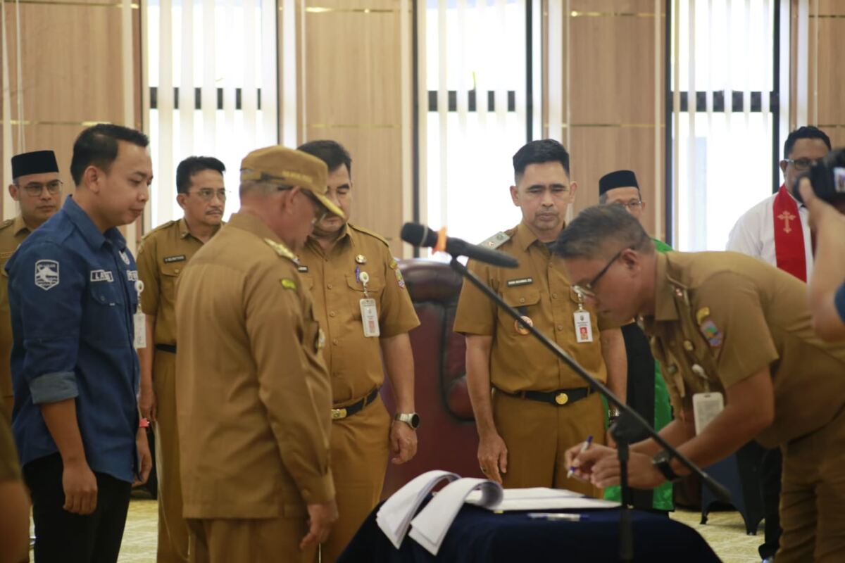 Bupati Kotabaru Lantik dan Rotasi Sejumlah Pejabat JPT Pratama