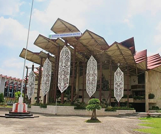 Mahakam Memanggil: Ribuan Hati Bersatu di Bumi Etam, Antara Pekik Aspirasi dan Janji Menjaga Rumah Sendiri