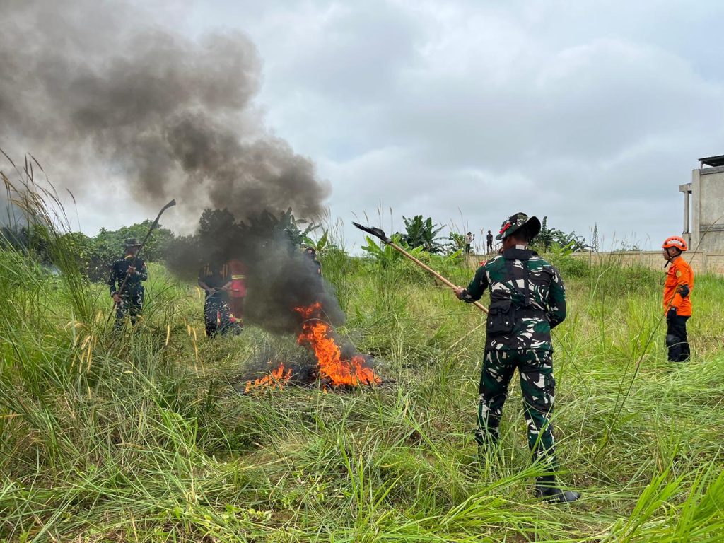 Peringati HKB 2026, Pemkab Tanah Bumbu Gelar Simulasi Penanganan Karhutla