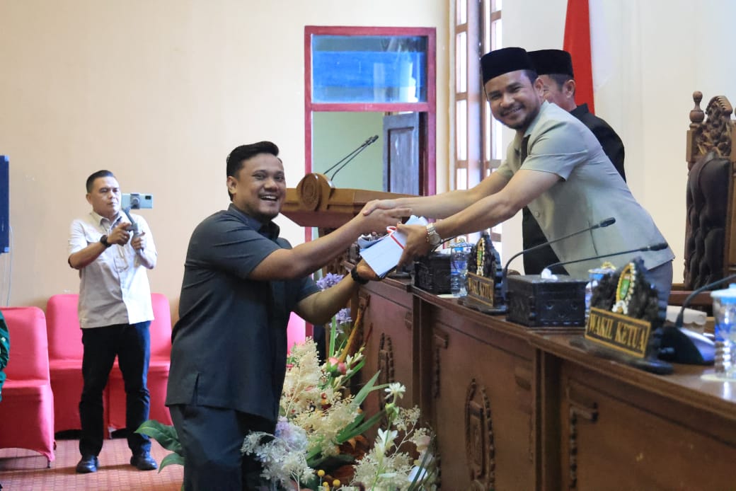 Pemkab Tanah Bumbu Sampaikan LPj APBD 2025 dalam Rapat Paripurna DPRD