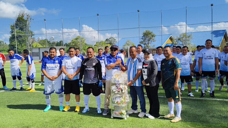 DPRD Kotabaru Gelar Fun Match Mini Soccer Meriahkan Hari Jadi ke-76 Kabupaten Kotabaru