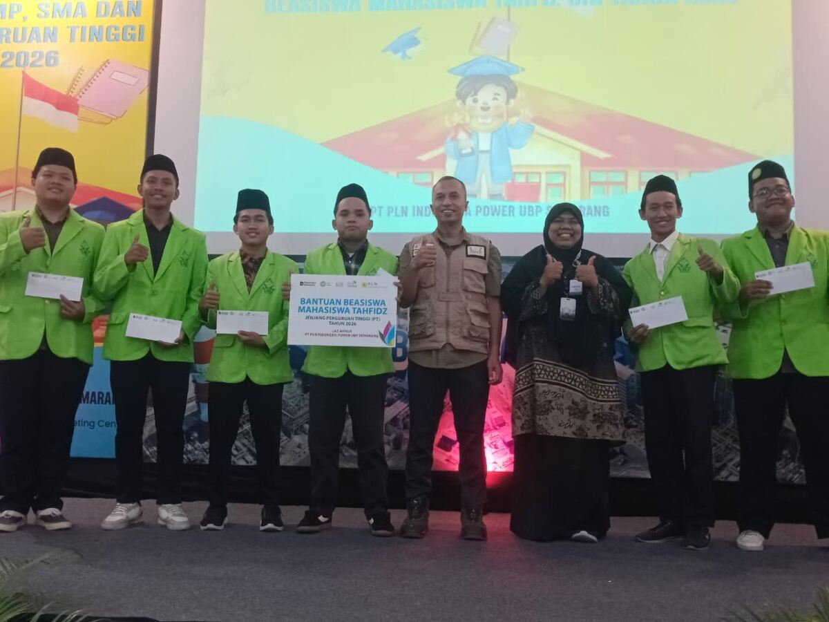 Lebih dari 100 Mahasiswa dan Pelajar Dapat Beasiswa dari PLN IP UBP Semarang dan IZI