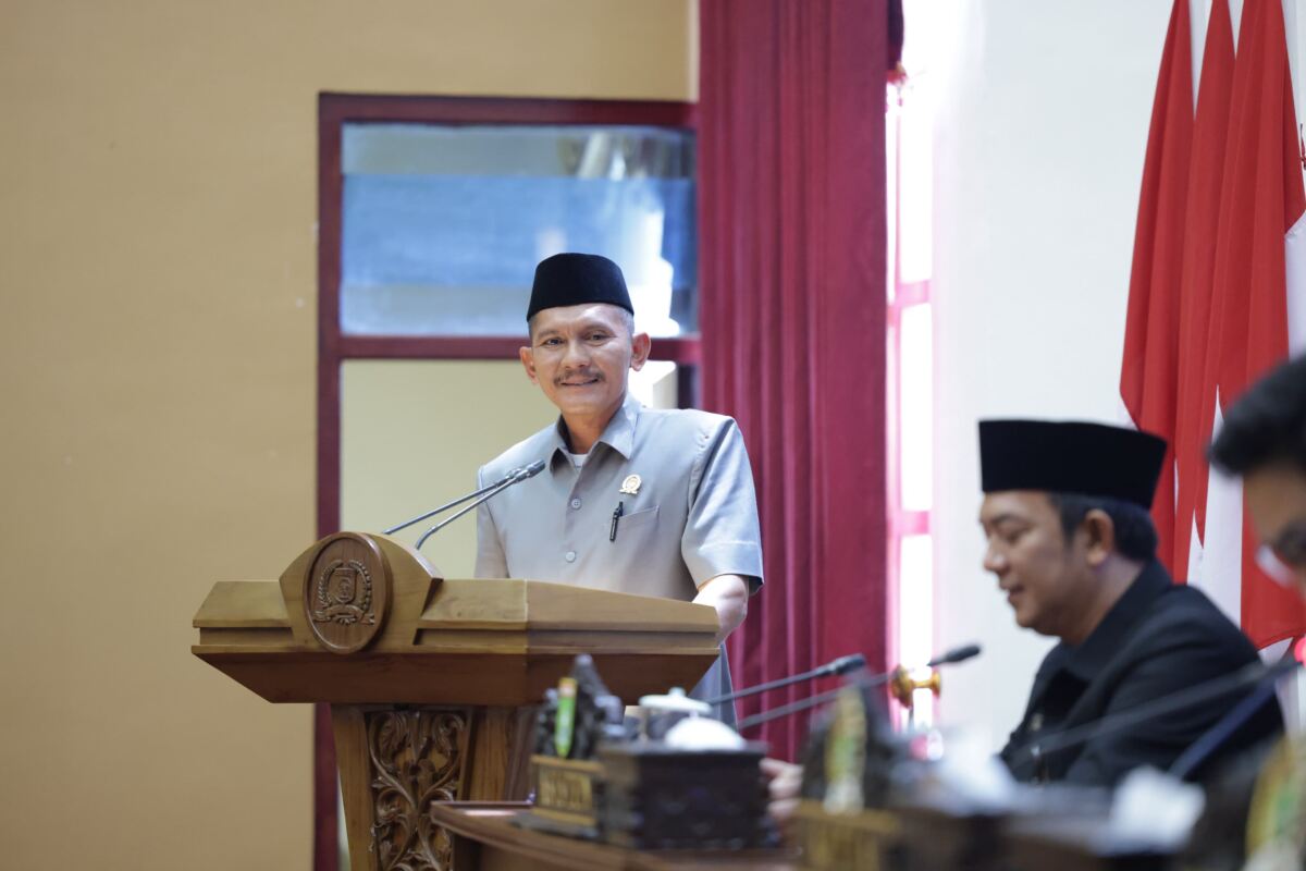 Dua Raperda Desa Dibahas, Gerindra Sampaikan Sejumlah Sorotan