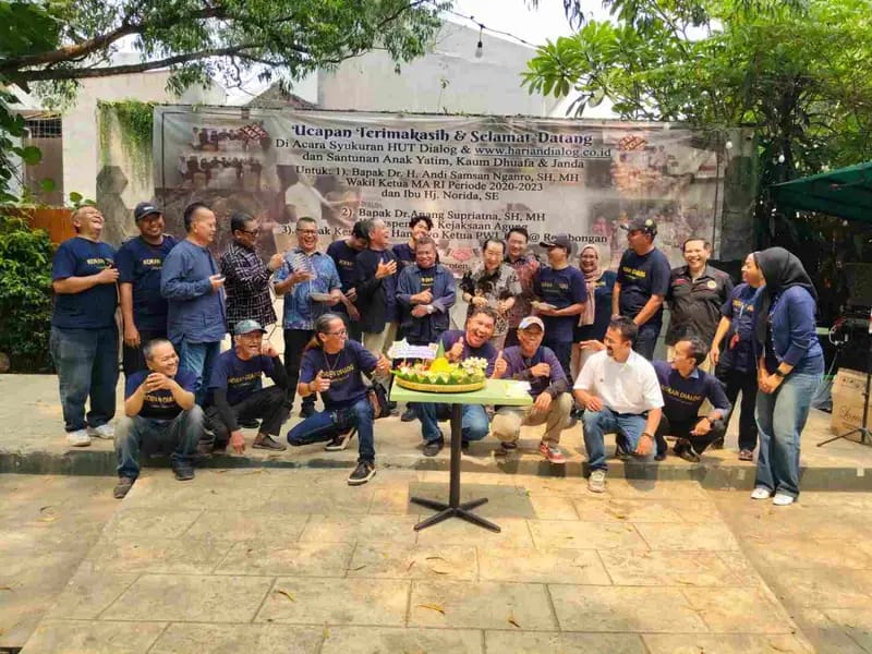Kebersamaan bagi karyawan, Wartawan 2026, Ramaikan HUT Surat Kabar Dialog ke-28 Tahun