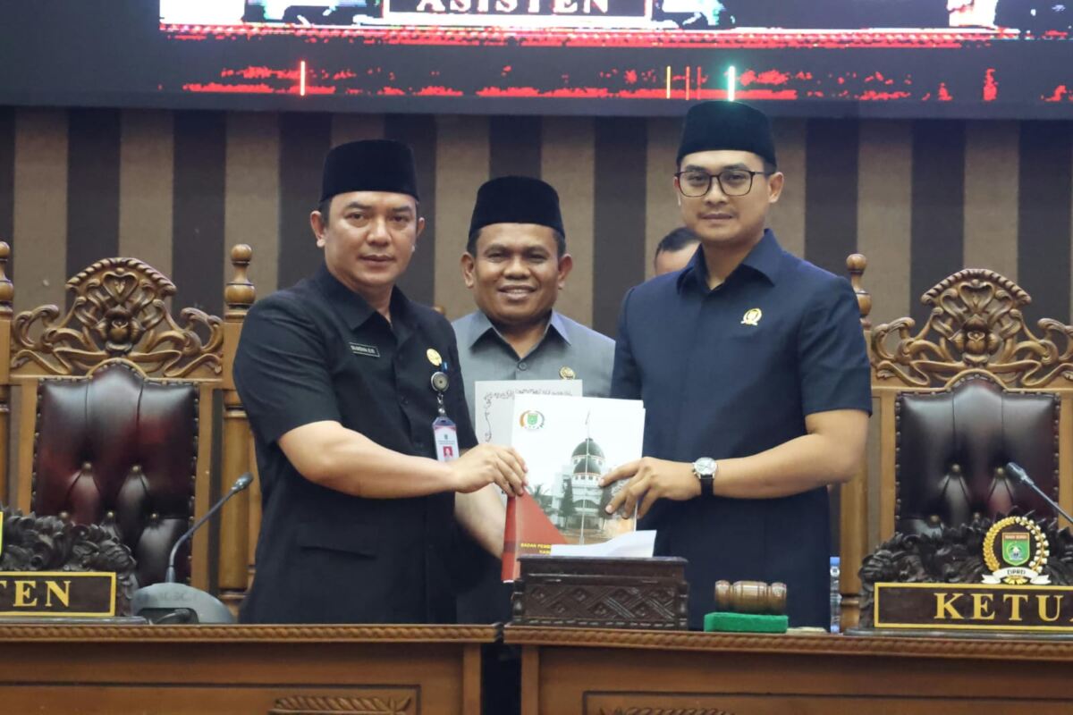 DPRD Tanah Bumbu Sampaikan Dua Raperda Inisiatif