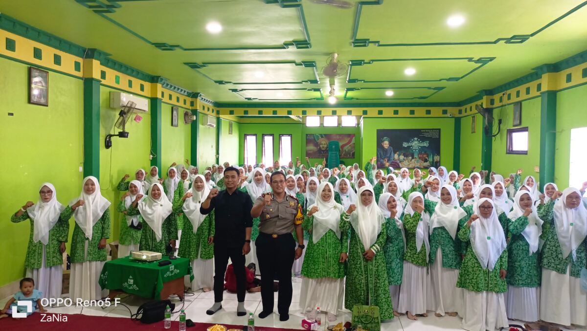 Fatayat NU Laren Gandeng Kapolsek dan Duta Damai BNPT Jatim, Perkuat Literasi Digital dan Waspadai Bahaya Judol-Pinjol