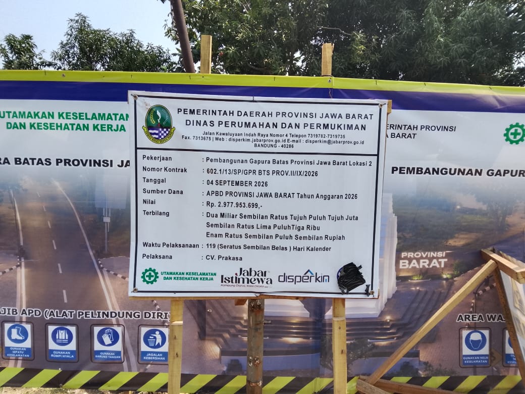 Proyek Gapura Perbatasan Jabar-Jateng di Cirebon Senilai Rp2,9 Miliar Disorot: Material Diduga Tak Sesuai Spek, Pengawasan Diminta Diperketat
