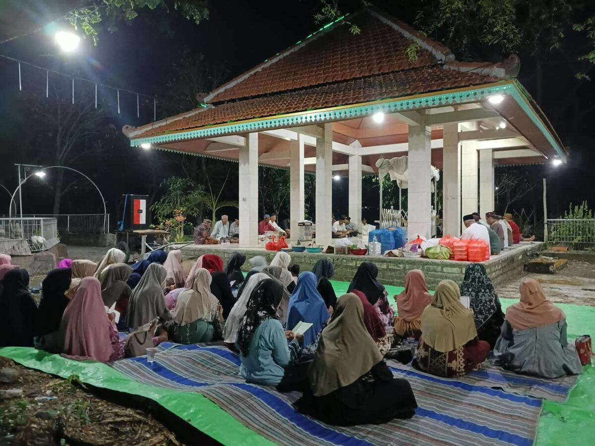 Pisowanan Mbah Mojorono, Desa Plosowahyu Rawat Tradisi dan Pesan Leluhur